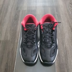 2011 Air Jordan 11 Low Men 6.5 Women 8